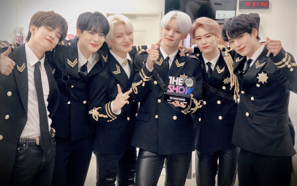 sons_junjun's tweet photo. 자랑스런 내새끼들~~~~💙💛

#VICTON #1위가수
#SEUNGWOO #한승우
#SEUNGSIK #강승식
#CHAN #허찬
#SEJUN #임세준
#HANSE #도한세
#BYUNGCHAN #최병찬
#SUBIN #정수빈 https://t.co/8XpkoVVYyd