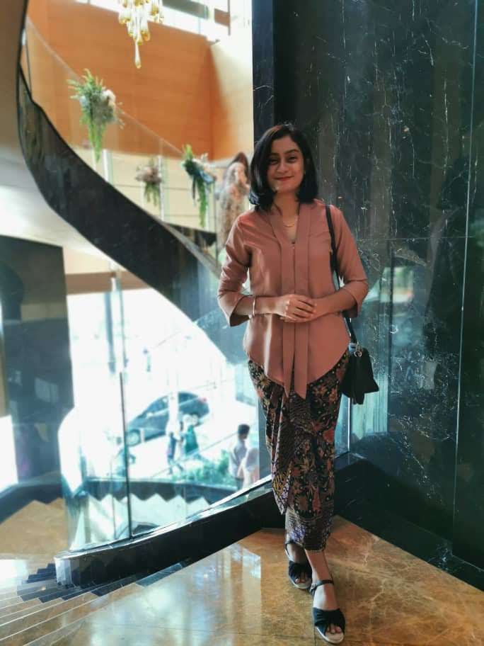 GurdeepKaur95's tweet photo. A little traditional
#malaysian #alltogether #kebaya #kainpario #weareone #multiracialcountry https://t.co/gca1ZSOfrc