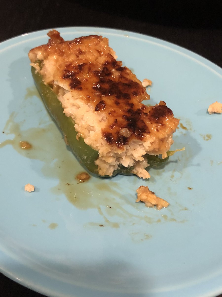 妻 最高に頭の悪いピーマンの肉詰め 作っちまったぜ これからはピーマンにわざわざ肉を詰める意味が見いだせなくなりそうな料理がこちら Togetter