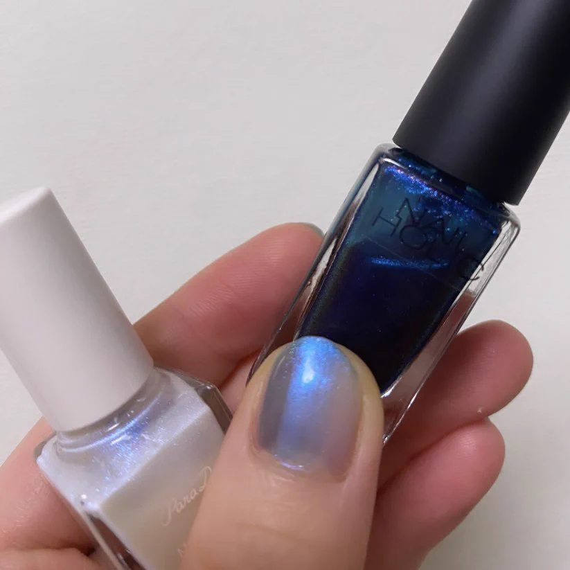 @sssrrr_csm @nailholic_kose コメント失礼します。いつも楽しく拝見しています☺️ 私もこの色とても好きです！ 個人的に、パラドゥのグロッシーパールを重ねるととても可愛いですよ〜❣️ 