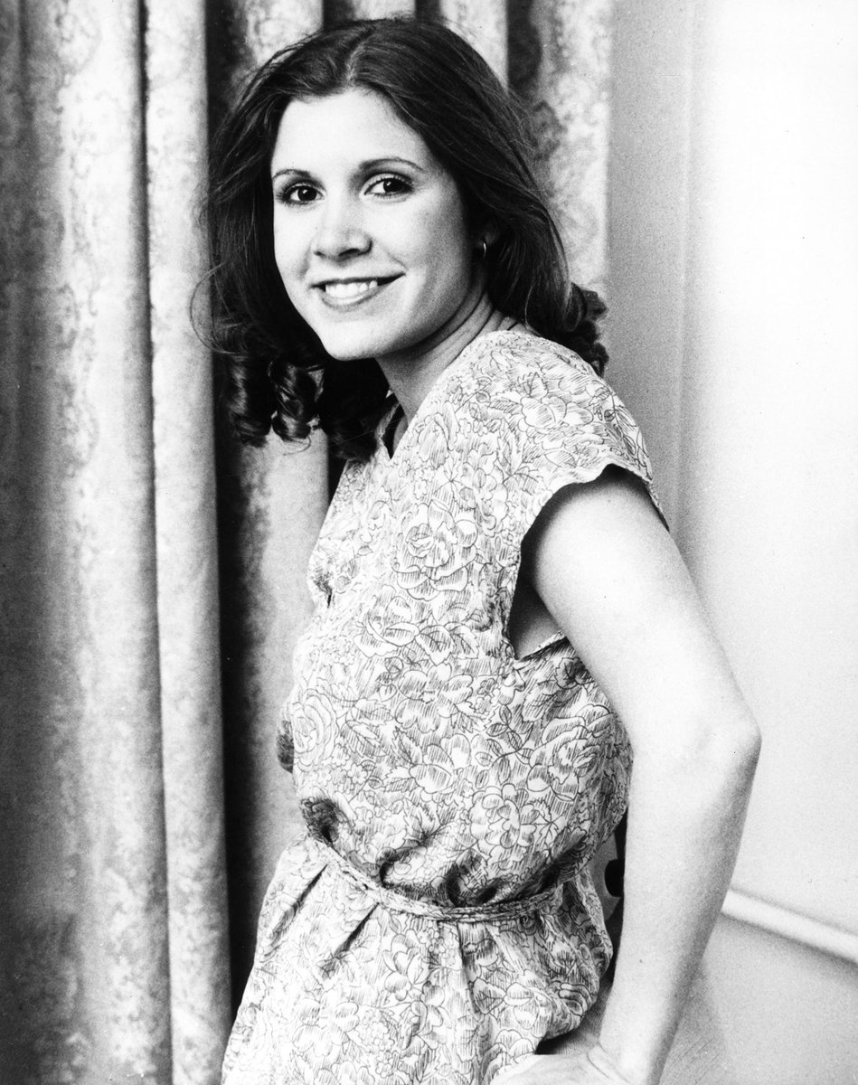 chonneskatana's tweet photo. Woke up to see Carrie fisher, Robin Williams, Alan rickman, and Steve Irwin all trending at the same time and now I’m crying. They are literally all of my favourite people 🥺❤️ https://t.co/icKLglAmgT