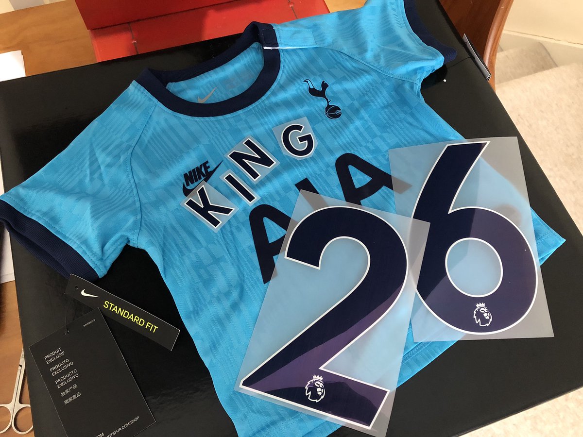 Ftprint3's tweet photo. A King is Born!!
Official customisation for one of our youngest #fútprintfriend ‘s - Young Arthur McGaughey who absolutely loves a wee name and number on the back of his jersey!!
#fútprint #shirtprintingservice #shirtprinting #king26 #tottenham #spurs #ledleyking #nike https://t.co/ZQu8eRQzBh