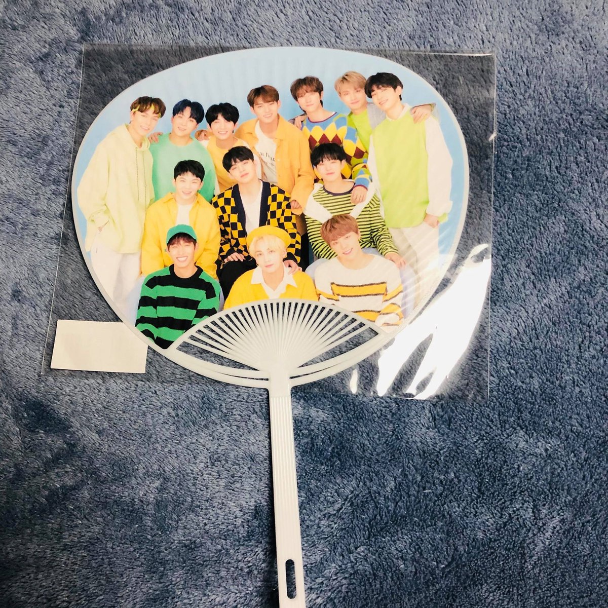 2kjSofea's tweet photo. 🇲🇾Giveaway Event
Like&amp; RT this tweet to get FREE Heng:garae ALBUM‼️
End 17/6💝

SEVENTEEN 7th Mini Album Heng:garæ
{MSIA/MY GO NON PROFIT/SHARE EMS}

RM47|RM195*1set
+Fansign entry pc:RM62|RM228

✅PO benefit
✅SVT MINI UCHIWA
✅13memb ID PHOTO
✅JUN,HOSHI,WONWOO Fankit
DM to buy https://t.co/ggk5nQYaq3