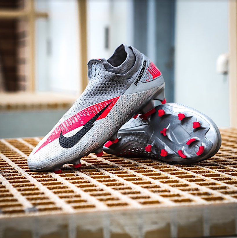 thekitlab's tweet photo. The Neighbourhood ๐
@nikefootball have launched the โNeighbourhood Packโ celebrating the places where football is born
+ + + + + +
#Kitlab #Nike #NikeFootball #NikeSoccer #NikeMercurial #NikePhantom #NikeTiempo https://t.co/KD7okZ6JG4