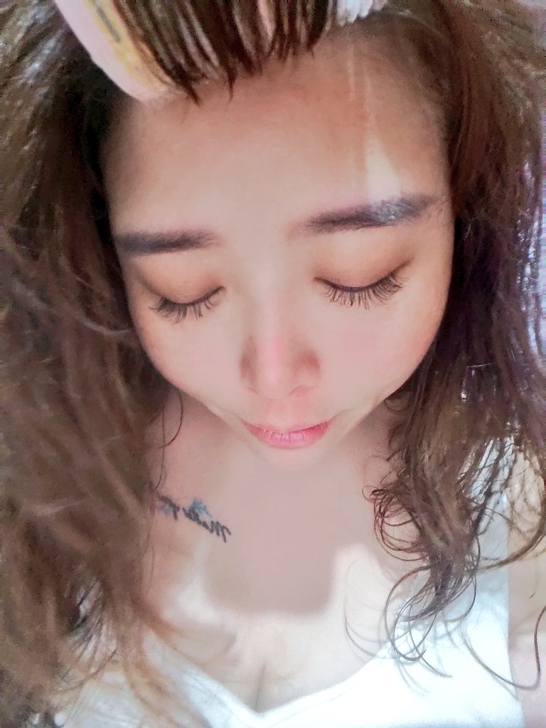 覺得有點疲乏
上班樣樣自己學自己來
下班坐錯站還站著傻傻等了好久
想抱怨又怕惹人煩
想撒嬌又被冷對待 https://t.co/Lgy4AOOFOL