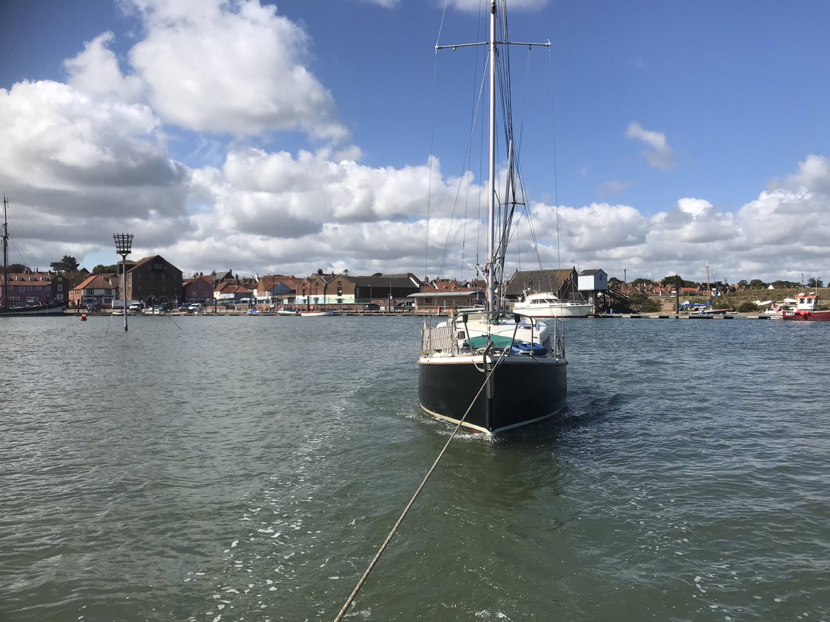 RobertMbe's tweet photo. #PortofWells is slowly but steadily coming back to life, boats being launched &amp; heading out to the moorings. #WellsNexttheSea #NorthNorfolkCoast “ Fresh Air &amp; Freedom “ https://t.co/LFfOXU2RJ1