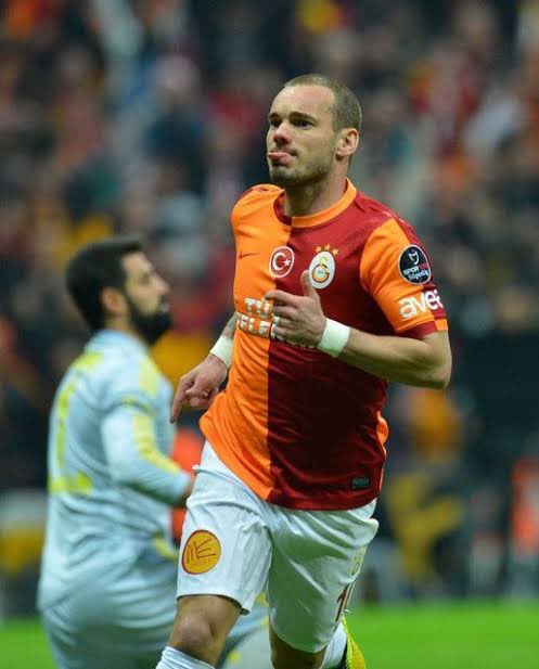 Happy birthday Wesley Sneijder 