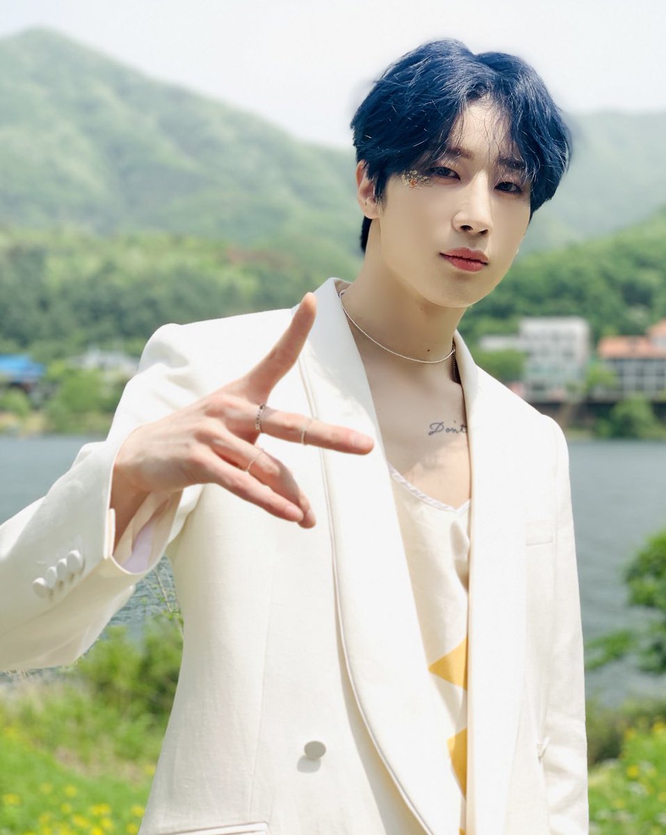 seung__v's tweet photo. 結婚ってことでいいですか？（やめろ） https://t.co/FB7pn2aZdj