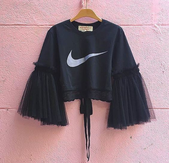 AlmaAlessandra's tweet photo. #stylemix #gynglam #Nike 🖤 https://t.co/qcLyFxoFe2