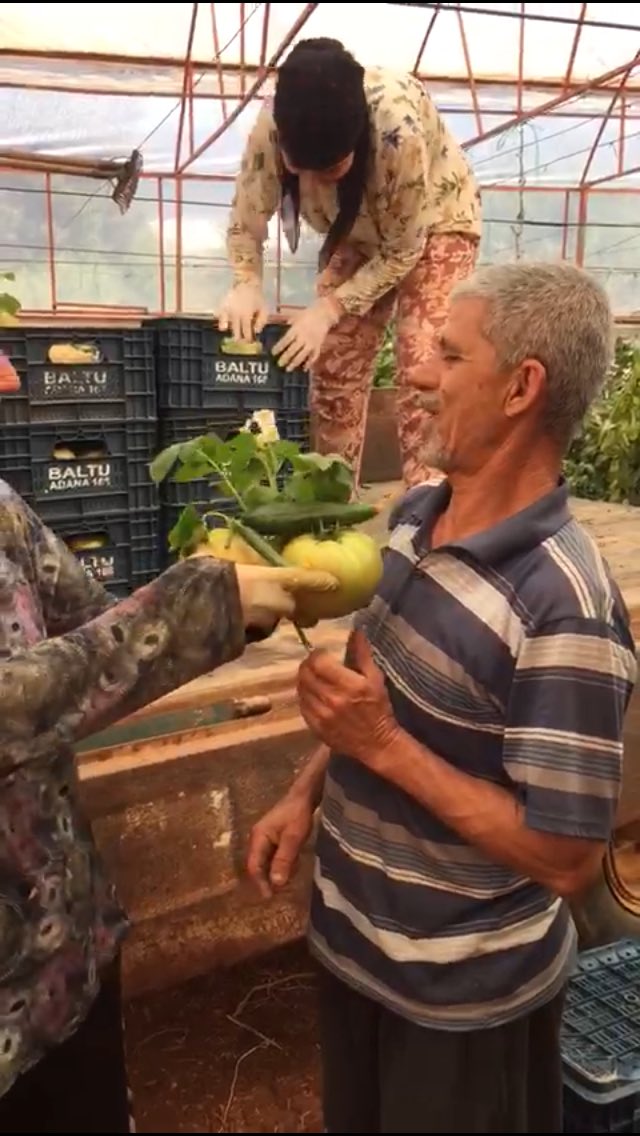 İleşber adamın Doğum günü pastası böyle olur 🎂 iyi ki doğdun bubacıım 🎉❤️ #antalya #pembedomates #çiftçi