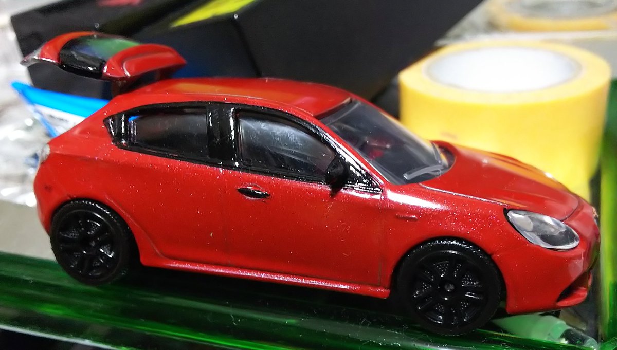 まち ゆーすけ マジョレットのアルファロメオジュリエッタ中古車をワイルドスピード劇用車にすべく塗装中 ホイールは適当な在庫が無かったので塗装のみ変更で ユーロミッションでブライアンとミアがオーウェン一味の輸送機から脱出時に搭乗 完成はも