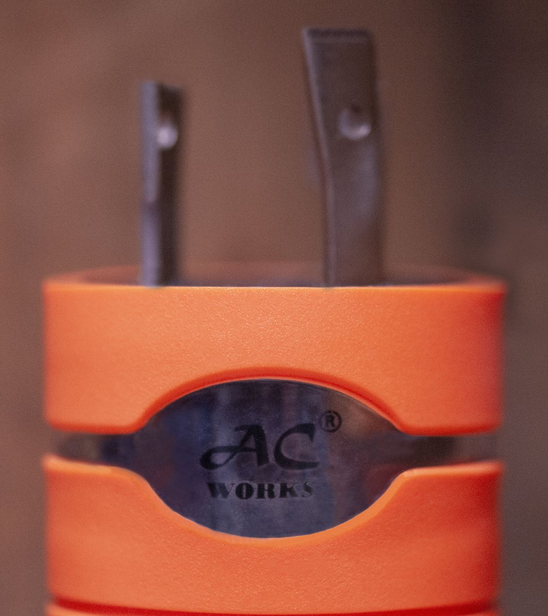 AC_Connectors's tweet image. Did you know you are able to find our new style of compact adapter at Home Depot?   Online ordering only, they are not available in stores.  Check them out soon.  #acworks #acconnectors #homedepot #adapter