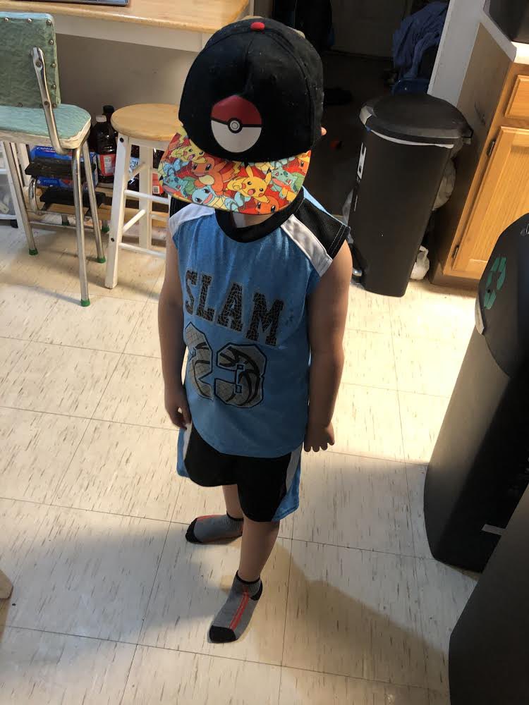 MTL_HS_K's tweet photo. On the 9th to last day of Kindergarten, we celebrated the letter R with Rainbow Day! We read books about rainbows and dressed in rainbow colors! https://t.co/u5zgZ0hzrA