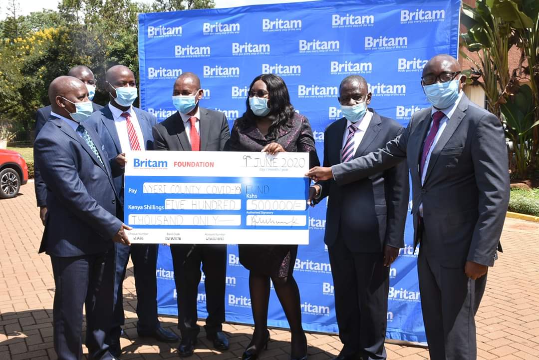 GovernorKahiga's tweet photo. BRITAM DONATES KSH. 500, 000 TO THE NYERI COVID-19 FUND:

This morning, I was pleased to receive a  Ksh. 500,000 cheque from Britam Insurance Company led by their Principal Executive Director Ms. Gladys Karuri. @BritamEA https://t.co/COQc950w7a