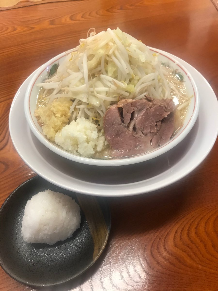 大高山龍ケ崎牛久店 特盛おにぎりセット 人気です お腹がすいたら 大高山 龍ヶ崎牛久店へ テイクアウトも実施中 ラーメン 大高山 鬼屋 お宝鑑定館 龍ヶ崎 牛久 つくば もつ煮 おにぎり 二郎インスパイア 大高山max Max鈴木