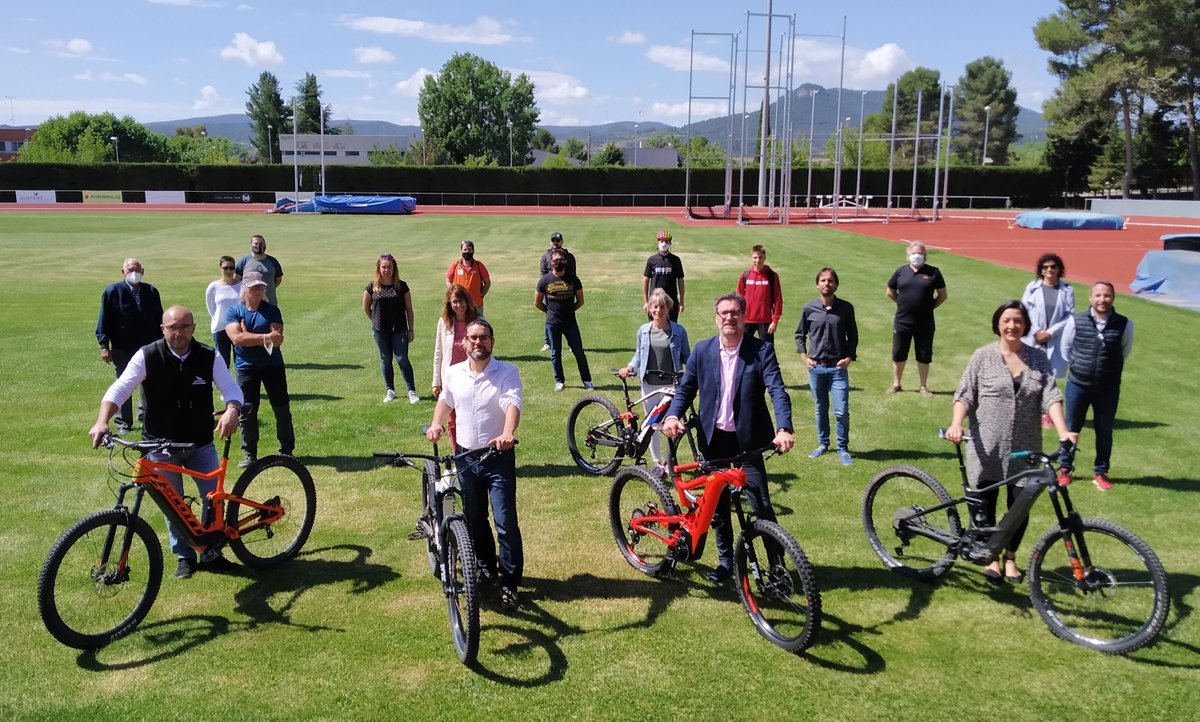 🚴‍♀️El 27 i 28 de juny arriba el Catalunya E-bike Tour, una iniciativa turística i esportiva no competitiva per descobrir el bo i millor de la comarca. Els participants recorreran, amb bicicleta elèctrica o convencional indrets naturals de l'Anoia: ves.cat/euIo