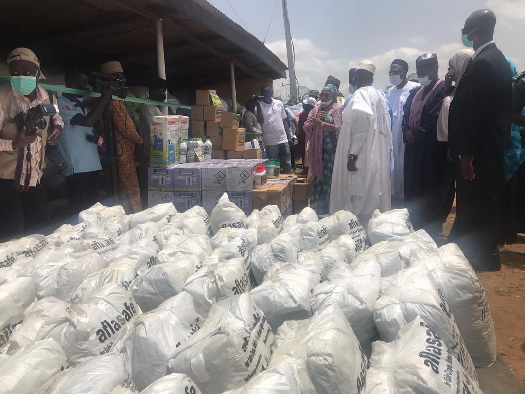 The Minister pointed out that ‘’ rice farmers through the Rice Farmers Association of Nigeria will receive support worth about 270Metric Tonnes (MT) and 300 Metric Tonnes (MT) each of certified seeds of FARO 66 and 300MT of foundation seeds of flood-tolerant rice varieties...4/19