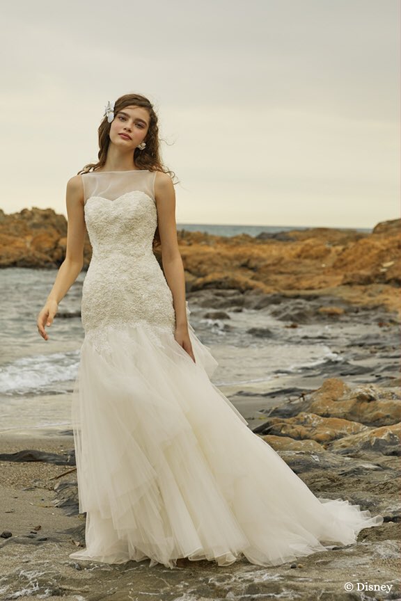 𝕂𝔸𝕆ℝ𝕌 Kuraudia Disney Weddingdress Collection T Co Exoafqpabi 5th Collection Ariel チュールがたっぷりのマーメイドドレス 海の泡に見立てたスパンとパールが施されたレースアップリケに 大きく開いた背中や貝殻モチーフでアリエルを