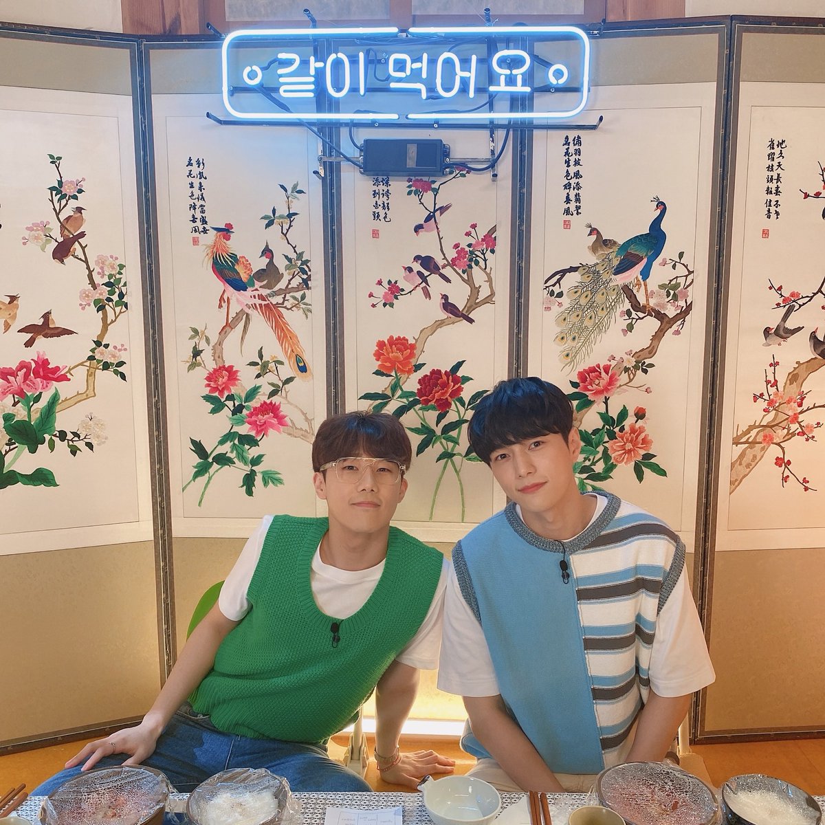 CayeKms's tweet photo. Thank you so much Kim Brothers!! You made all INSPIRITS happy!! ๐ฅฐโบ๏ธ๐๐๐
#10getherWithINFINITE
#10YearsWithINFINITE
#์ธํผ๋ํธ_10์ฃผ๋
_์ฐ๋ฆฌ๋_๋ค๋ฒ์๋ฉ https://t.co/zcHZv2nXXg