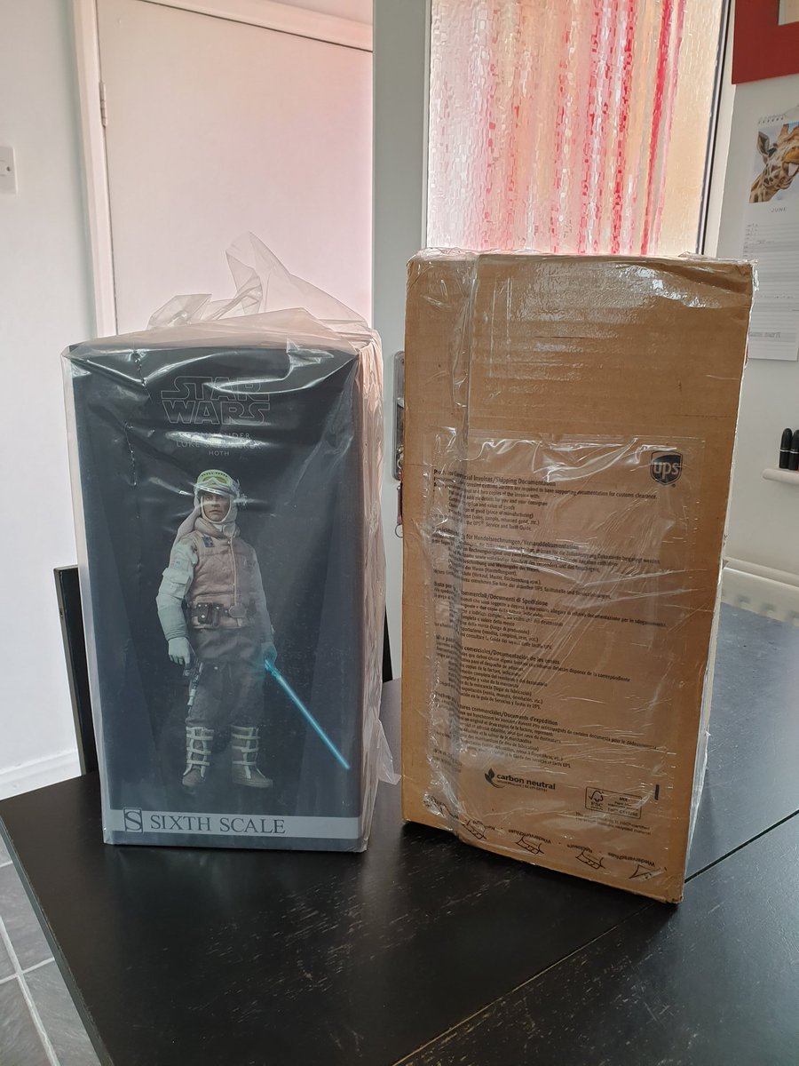 SmMarwood's tweet photo. Mail Call 😍
Sideshow Commander Luke Skywalker Hoth into the collection. More pictures to follow when his buddy Han Solo Hoth arrives in a few days.
#StarWars #sideshowstarwars #sideshowcollection #sideshow #onesixthscale #LukeSkywalker #hoth #collection #starwarsfans https://t.co/i6gUYR1WGr