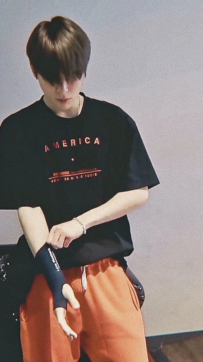 <a href="/goodboystudiox/">goodboy</a> — ชื่อ / เมจ ซีคิวลิกซ์ แจฮยอน
— เข้าเดมกลุ่มกี่% 40%
— รูปเมจของตัวเองที่ชอบ1รูป