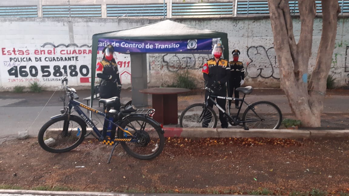 5Poniente's tweet photo. 09-06-2020
carpa ciclovía

Ferrocarriles nacionales y camino a nextengo colonia nextengo
Alcaldía Azcapotzalco

02 bicideltas
02 en el punto para apoyo a las persona en bicicleta y las inmediaciones  
Zona vial 5 https://t.co/QYTlLJeesJ