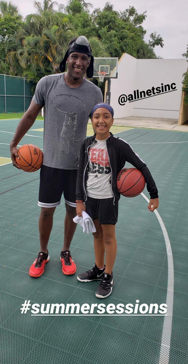 dabigidea's tweet photo. Get to train one of my favorite pupils today lets go! @allnetsinc  #summersessions #palmbeachcounty #ballislife #ballforall #allnets #girlsgotgame https://t.co/hk25c9FZTD
