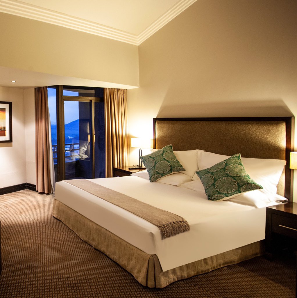 avanilesotho's tweet photo. The perfect spot to unwind with all the essential comforts and free WiFi to keep you connected. Find out more https://t.co/Fa7yWzBnwg #avani #savenowstaylater #TravelTuesday #TravelTomorrow #VisitLesotho https://t.co/e4OC0FJddY