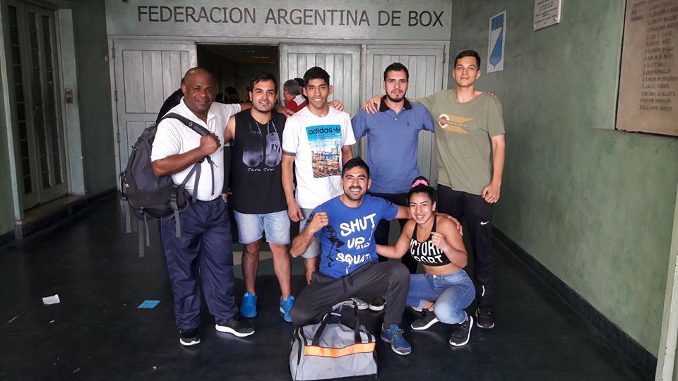 77BoxingClub's tweet image. Aquí en la FAB, como tantas veces acompañamos a nuestros queridos alumnos para que ellos mismos demuestren lo que son capaces de hacer profesional y humanamente hablando. ¡77 Boxing Club! Un lugar con altas frecuencias.