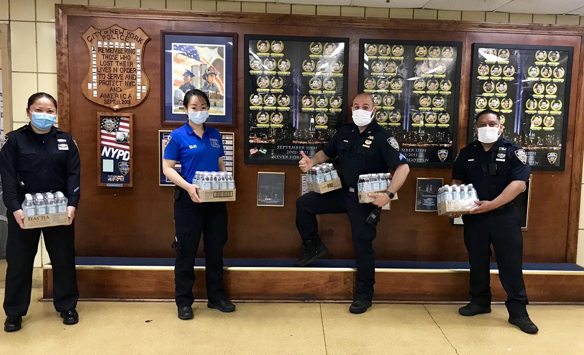 FDNYPhoenixSoc's tweet photo. To the men and women from the @NYPD61 and the @NYPD68Pct , we appreciate your dedication and commitment to keeping our #communities safe. Thank you @ito_en for donating #OIOcha, #Unsweetenedgreenandwhitetea & #MintGreenTea to our friend the @NYPDnews https://t.co/elrXWpTR8g