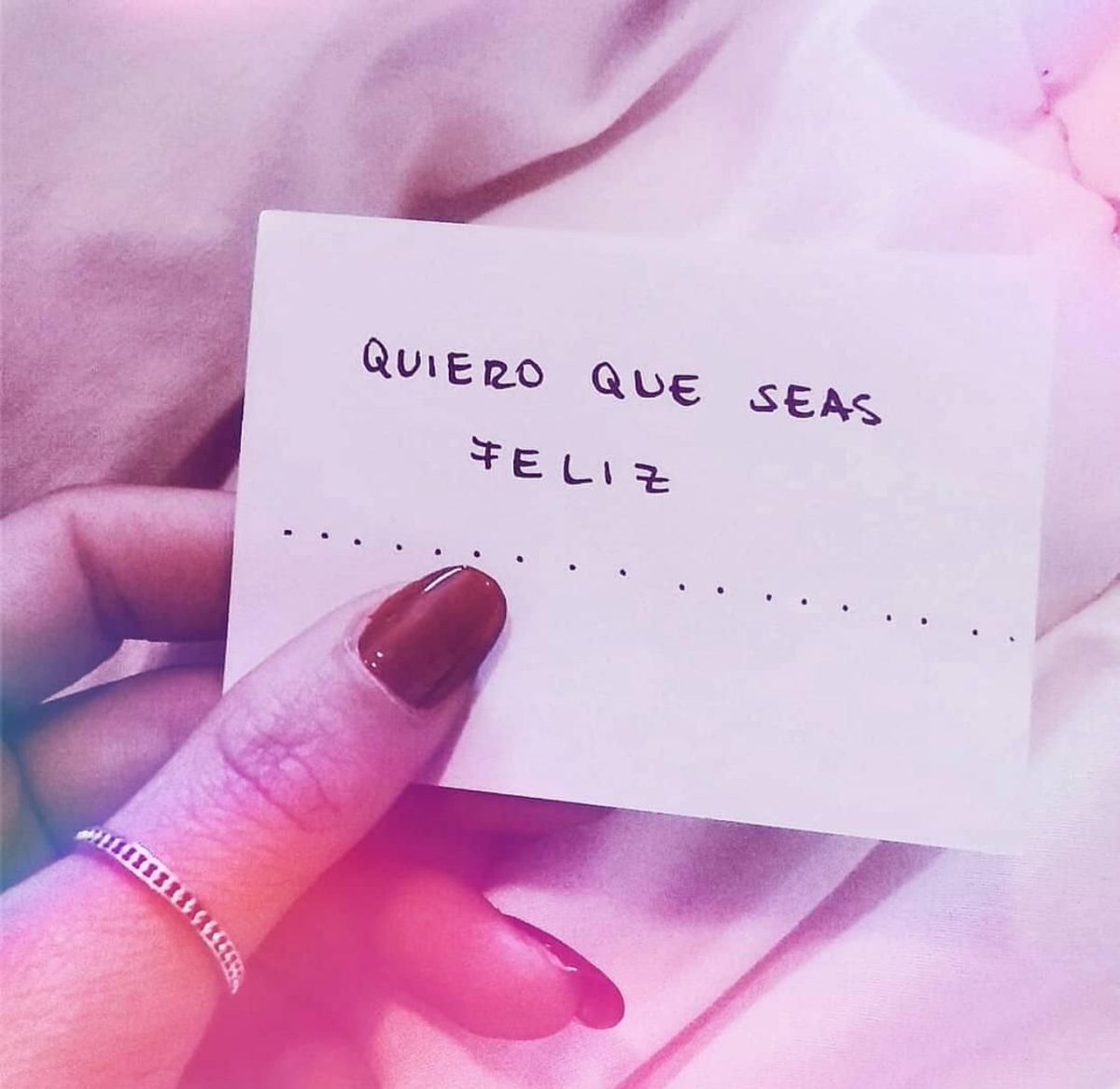 FRASEESDEAMOR1's tweet photo. Empecemos este martes lleno de felicidad. 😃 https://t.co/pW3vQl2x4m