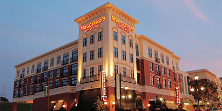 NRNonline's tweet photo. Chili’s Grill chief concept officer named president of Maggiano’s https://t.co/ugPSHVneQq @FastFoodMaven via @NRNonline @Chilis @Maggianos #SteveProvost #KellyBaltes #restaurantnews https://t.co/McHKwrtIO8