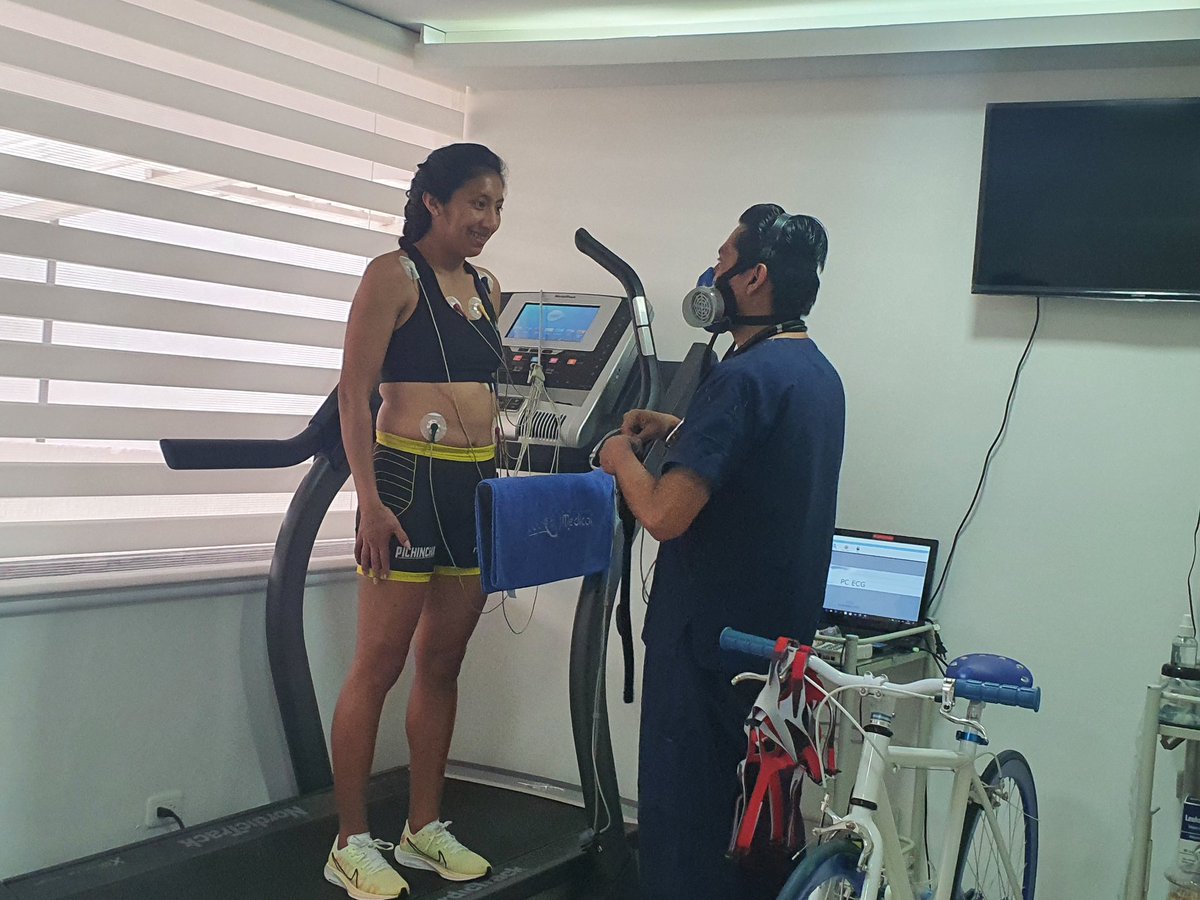 JOBMEDICAL1's tweet photo. Por que tus metas son nuestras metas ..jamás paramos.
#coronavirusnonosganas
#jobmedical #medicinadeldeporte #nutrición #fisioterapia #ecografía #vivetuvidaalmáximo #vamospormás https://t.co/cd2MwEDXYr