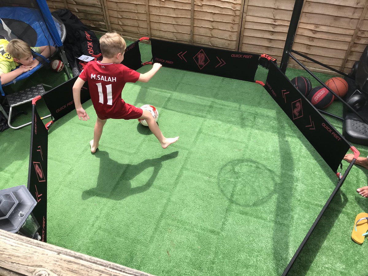 ScrivensK8's tweet photo. The boys are practicing their football skills ! #quickfeet @Gastrellsschool https://t.co/y6lxMrV04k