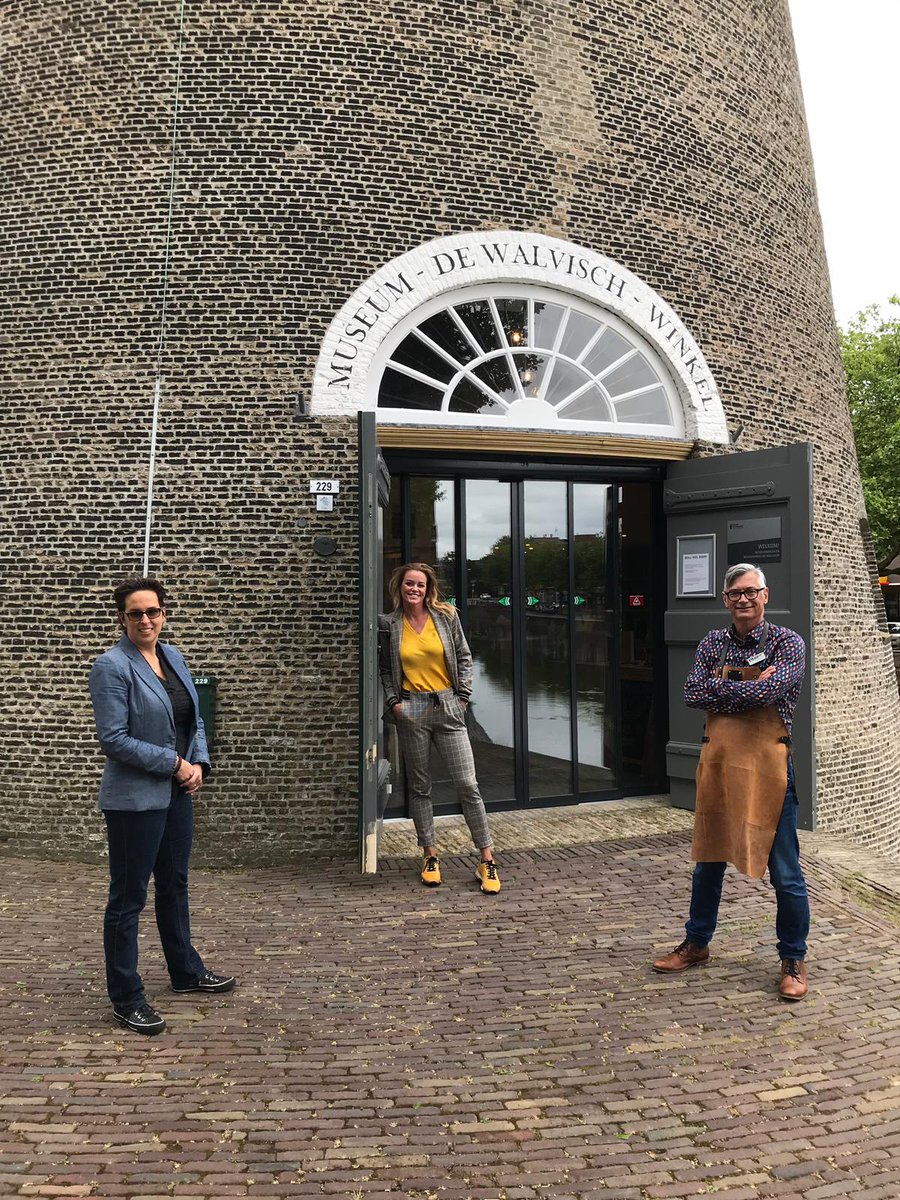 Wat heeft <a href="/IngedeBruijn7/">Inge de Bruijn</a> gemeen met <a href="/jenevermuseum/">Jenevermuseum</a> en #Schiedam???