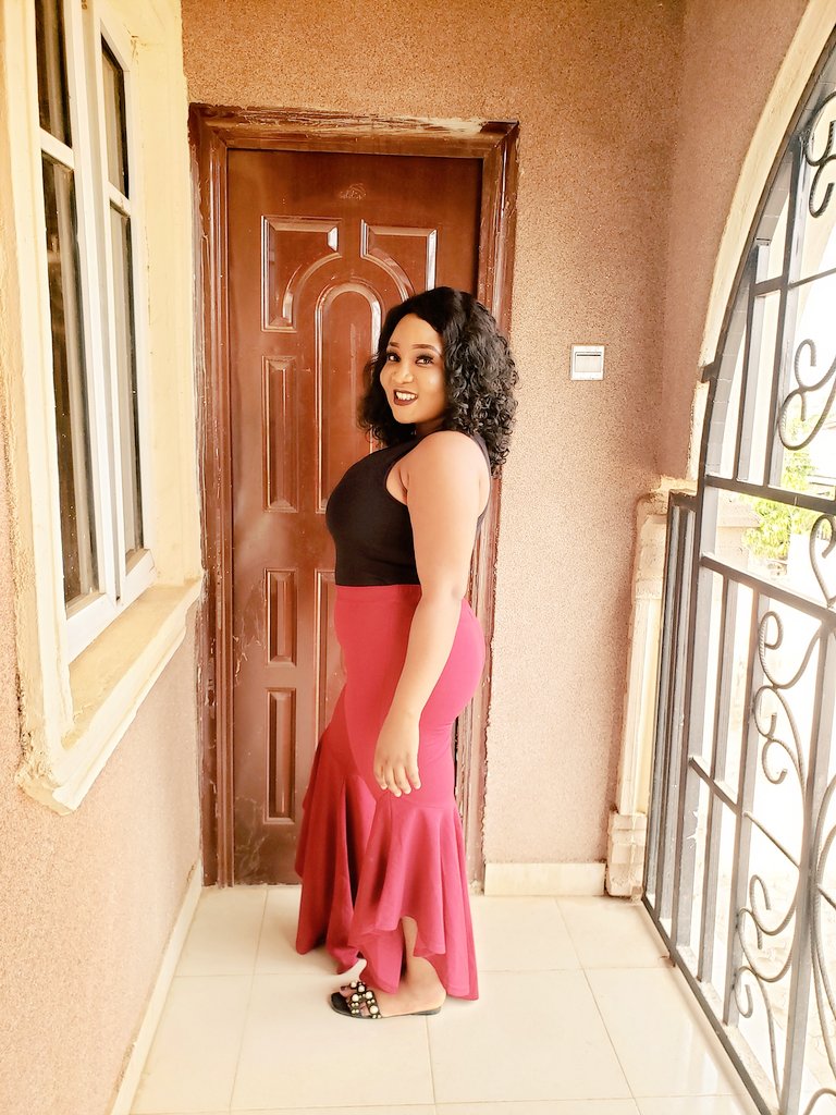 Silverine15's tweet photo. When life gives you curves, flaunt them! https://t.co/bddAIFptDh