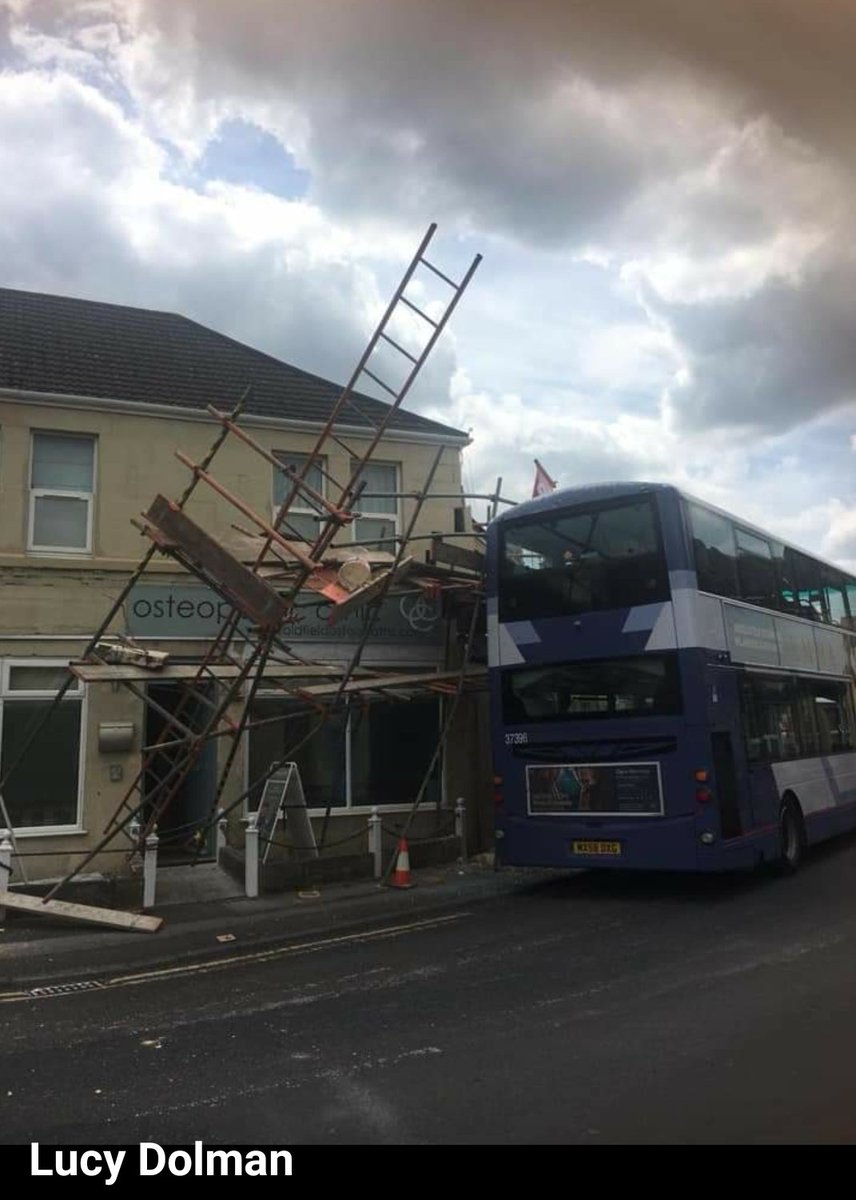 BathReporter's tweet image. News: ongoing incident on Livingston road moorland road. photo credit to Lucy dolman and Lee Gotts on Facebook @WeLoveBath @BathEcho