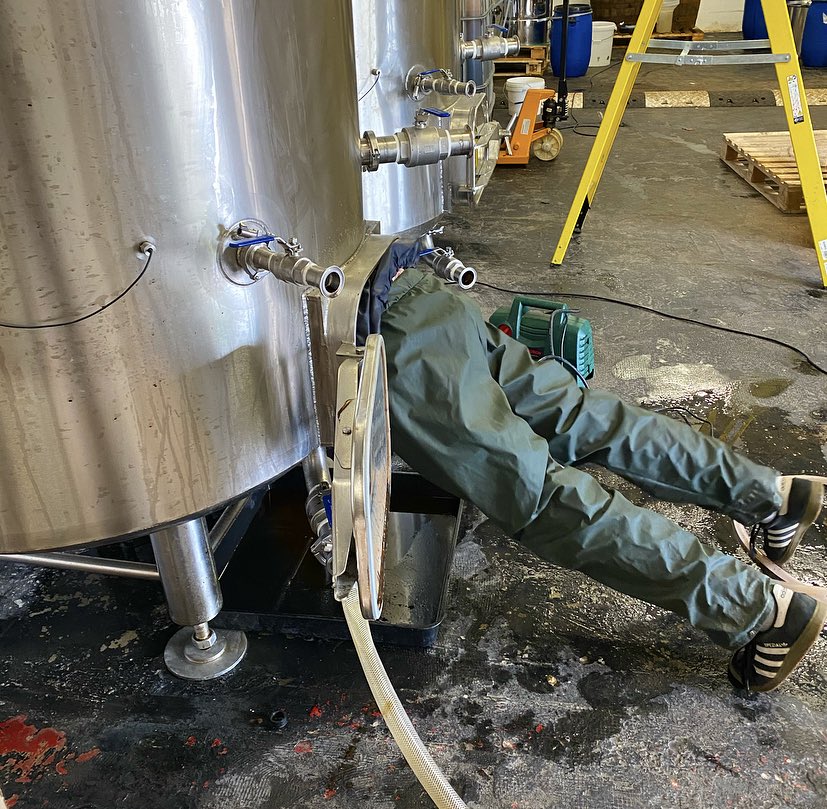 It’s a boy!

Using lockdown to give the #distillery a good clean - today it was the #fermentors turn. Maybe not the easiest when you’re 6ft3, don’t worry I made it out!