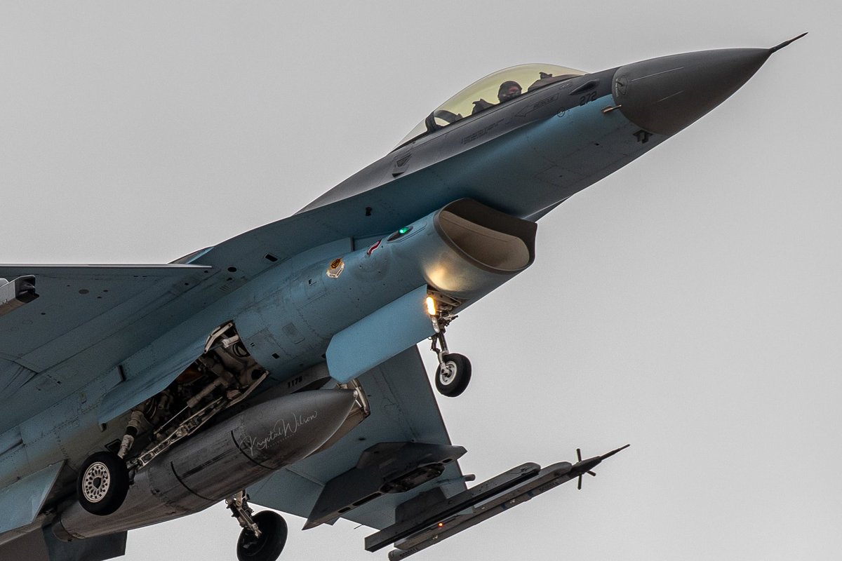 krystalphotos2's tweet photo. I went for Red Flag and stayed for the Aggressors! ππ€π
.
#f16 #f16viper #nellisafb #redflag2020 #64agrs #f16aggressors #57wg #shark https://t.co/LW2ssH5lma