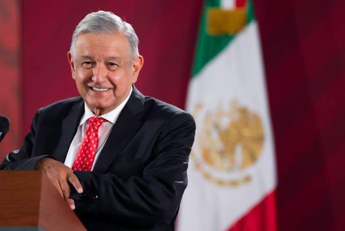 rocionahle's tweet image. Es un orgullo contar con un Presidente humanista y progresista . 
El pueblo de México apoya a @lopezobrador_   

#AMLOLujoDePresidente