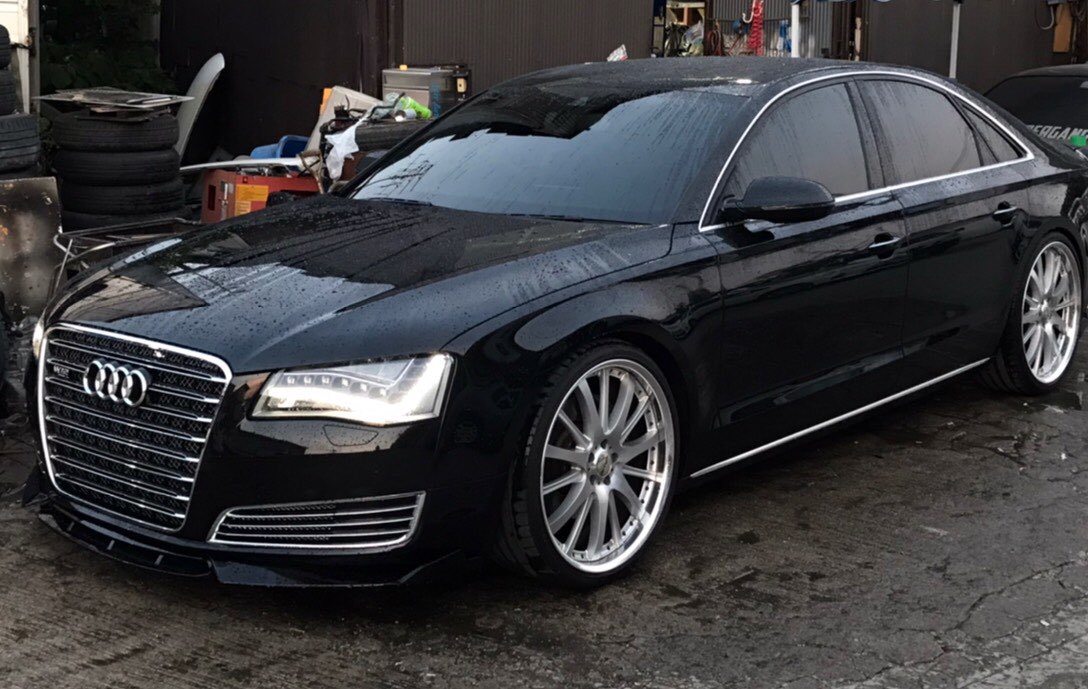 ふぃるむやさん Osaka カーフィルム施工 車両情報 Audi A8 フロントガラス 黒30 フロントサイド 黒15 フロント3面ブラックに 黒いボディに黒フィルム かなりイカツイカッコいい A8はとにかくデカかったです カーフィルム Audi A8 ふぃるむやさん Osaka カーフィルム施工 車両情報 Audi A8 フロントガラス 黒30 フロントサイド 黒15 フロント3面ブラックに 黒いボディに黒フィルム かなりイカツイカッコいい A8はとにかくデカかったです カーフィルム Audi A8