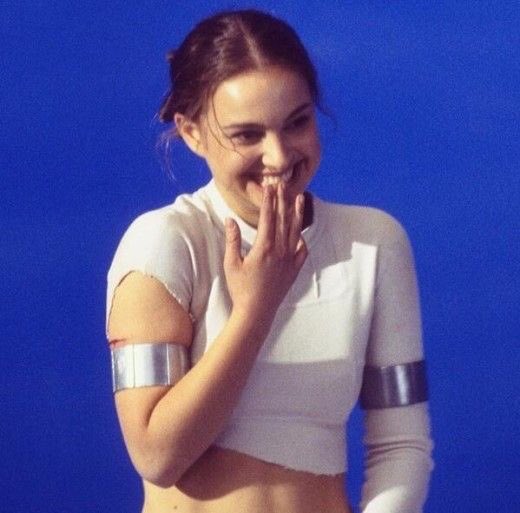 sw_holocron's tweet image. Happy birthday to Natalie Portman!