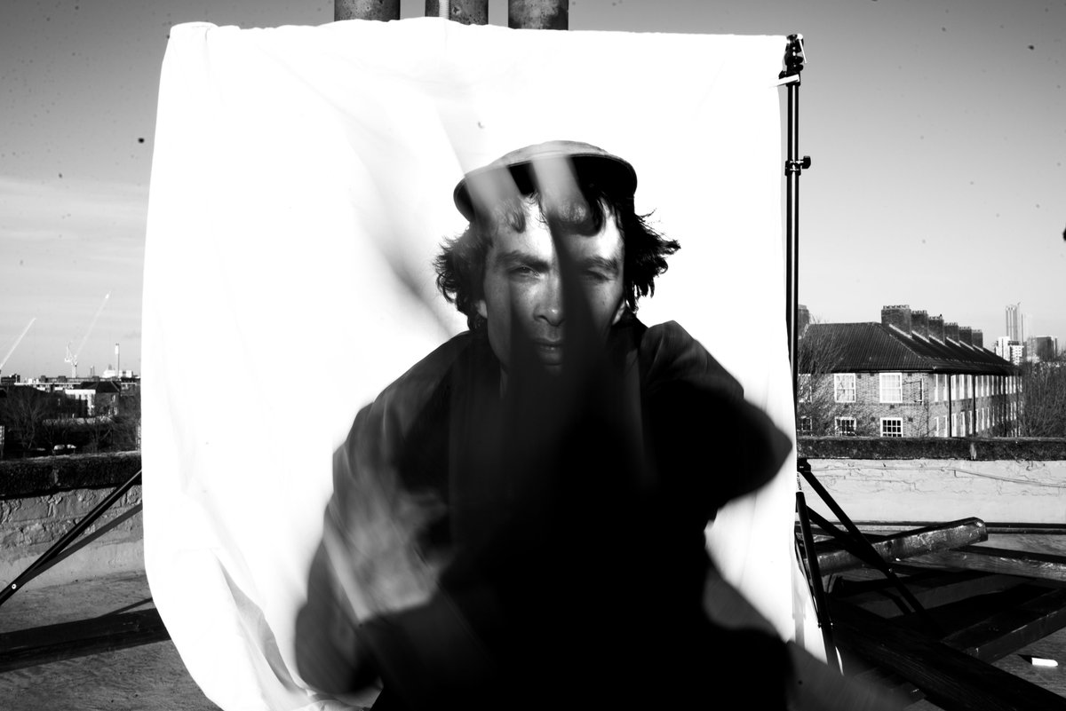 Just a reminder to tune into <a href="/BBCRadioWales/">BBC Radio Wales</a> tonight from 8pm, y'all! I'll be doing a LIVE INTERVIEW with the legendary <a href="/JaniceLongDj/">Janice Long</a> about lockdown, my new album, and 3 tracks that I recorded on my roof - tune in, however you like to consume your Welsh national broadcasting 🏴󠁧󠁢󠁷󠁬󠁳󠁿