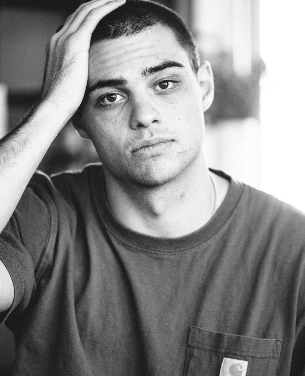 Diego let Winston take some photos of him.. and he’s actually impressed.
    Wow.