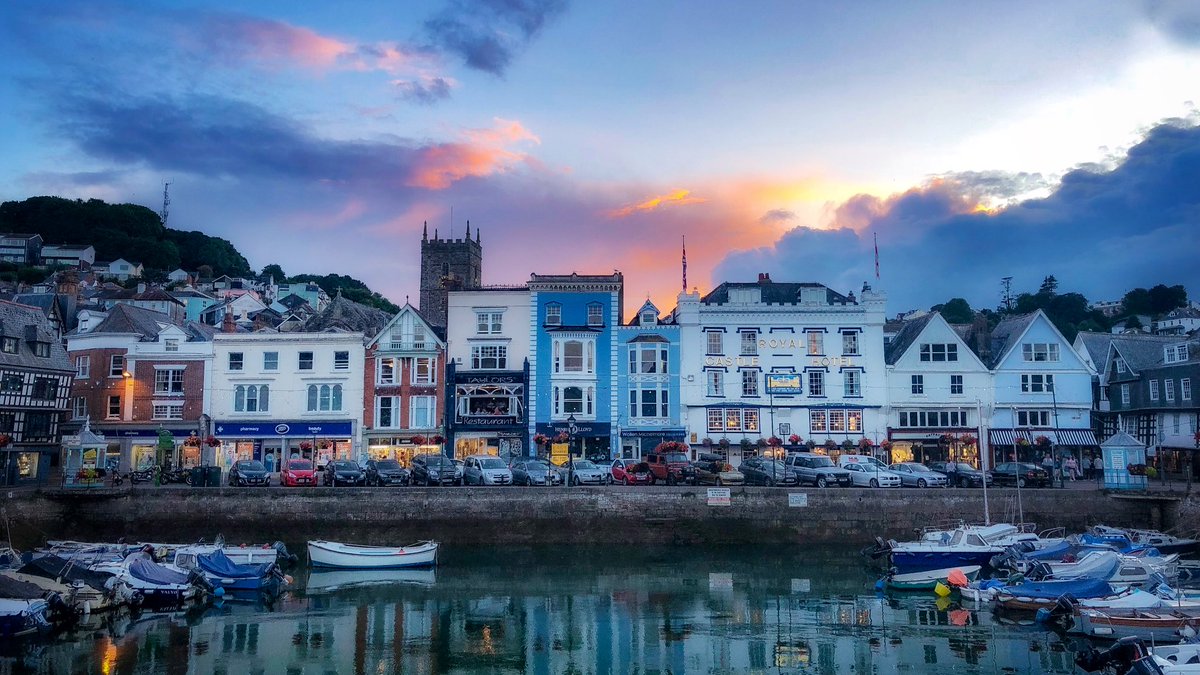 Dusk over #Dartmouth #Devon #comebacklater 💚