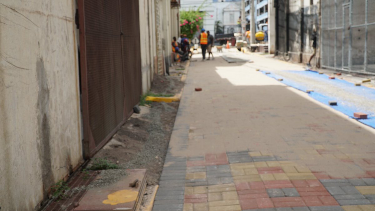 DWilliamsJam's tweet photo. #TempleLane Sidewalk rehabilitation work continues along #TempleLane today. The next phase will include the placement of bollars at certain points to prevent parking and everyday motor vehicular traffic on both #TempleLane and #WaterLane https://t.co/u9dzaqOe0t