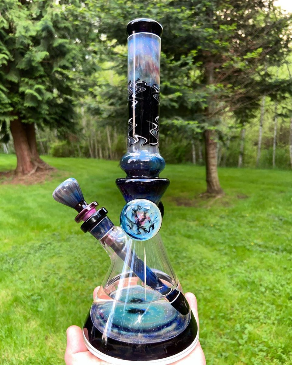 Amazing design!

📷 jake_c_glass x scglassstudio