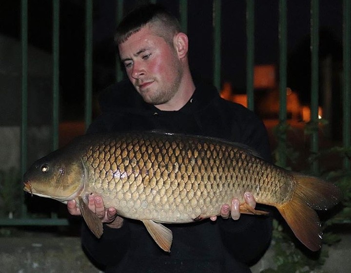 PukkaSquirrelB's tweet photo. Urban Carping for Ryan the Pukka Rankfish doing it π¬π§
https://t.co/jJWbCeF2Lu
#CarpFishing #CarpAngling #Angling #Fishing #Fisherman #Angler #PukkaSquirrelBaits #PSB #PukkaRankFish https://t.co/gYTymOnCV5