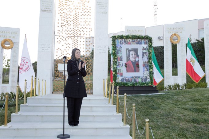 مشاهده عکس در توییتر