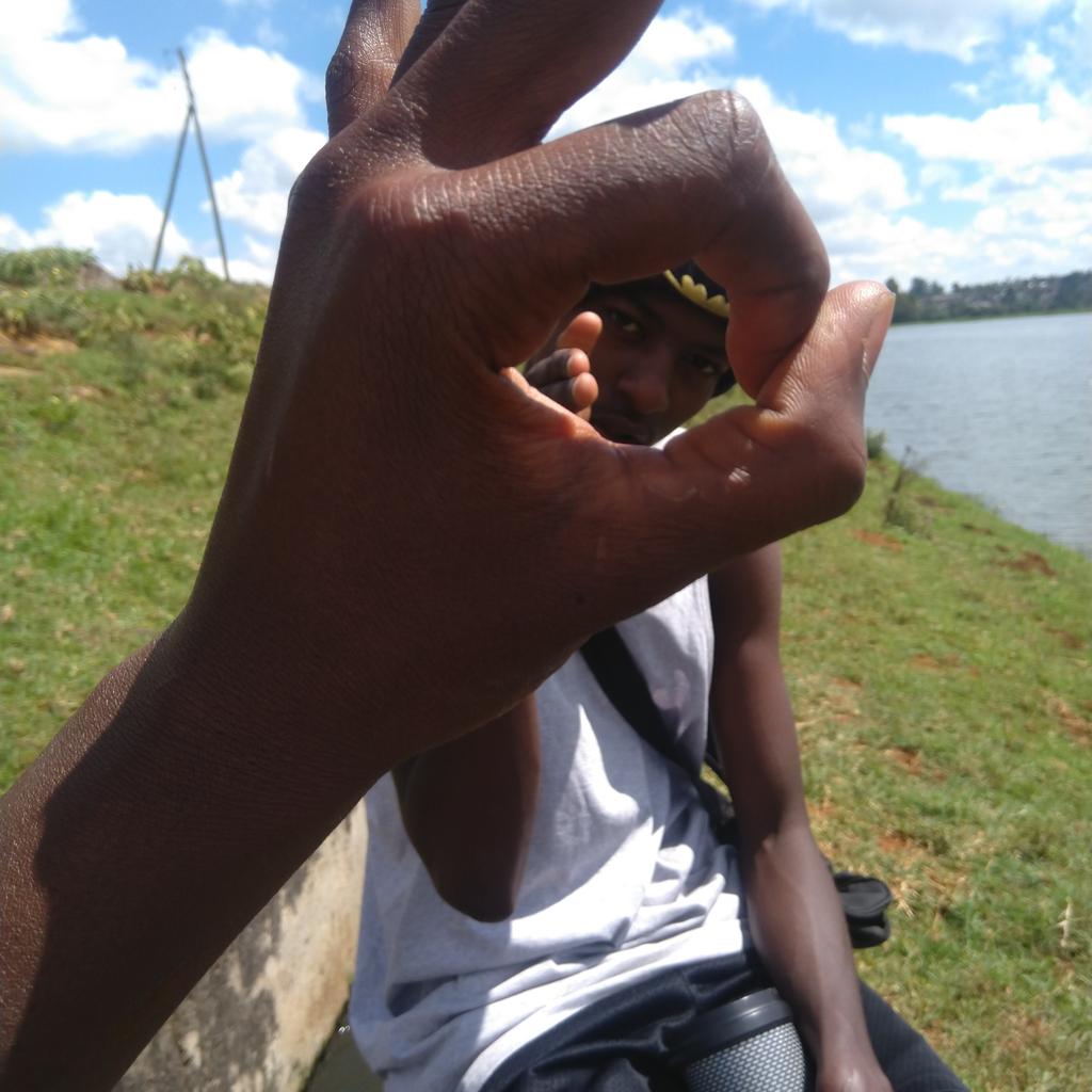 GiddyKidz's tweet photo. #NewProfilePic https://t.co/YegX4iNESl